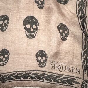 Alexander McQueen Beige and Black Skull Scarf 
44 x 40